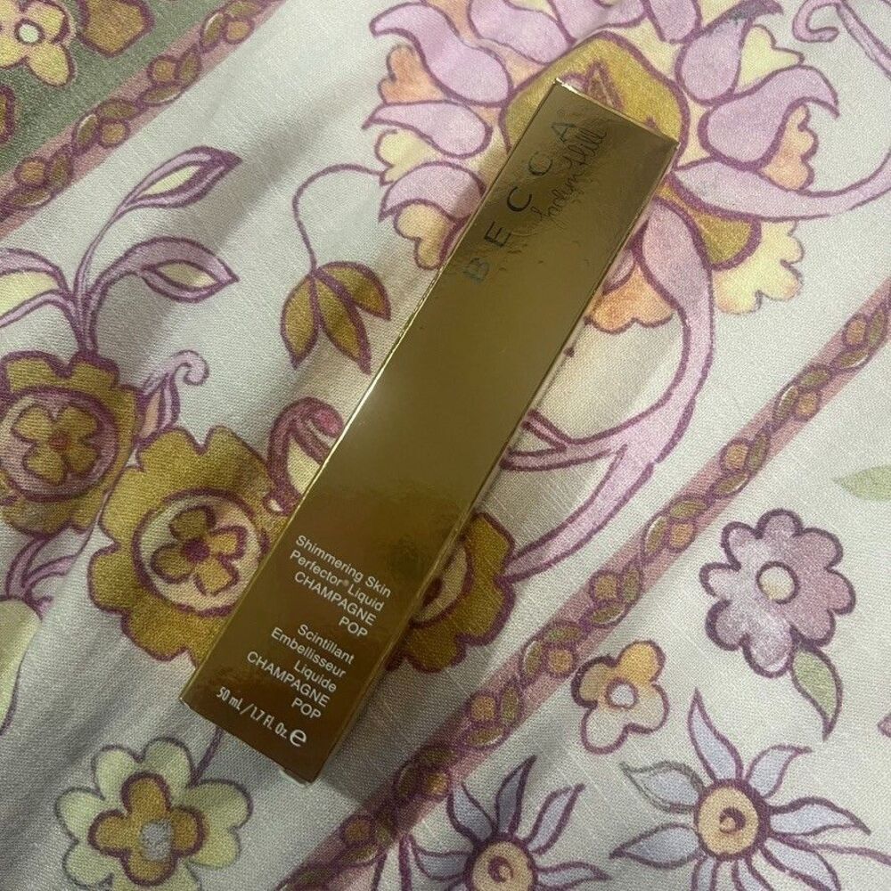Becca Shimmering Skin Perfector Liquid Highlighter Illuminator Champagne 1.7 oz